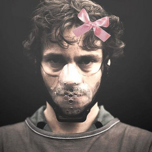 ୨୧ 𝖤𝗇𝖼𝖾𝗉𝗁𝖺𝗅𝗂𝗍𝗂𝗌﹒